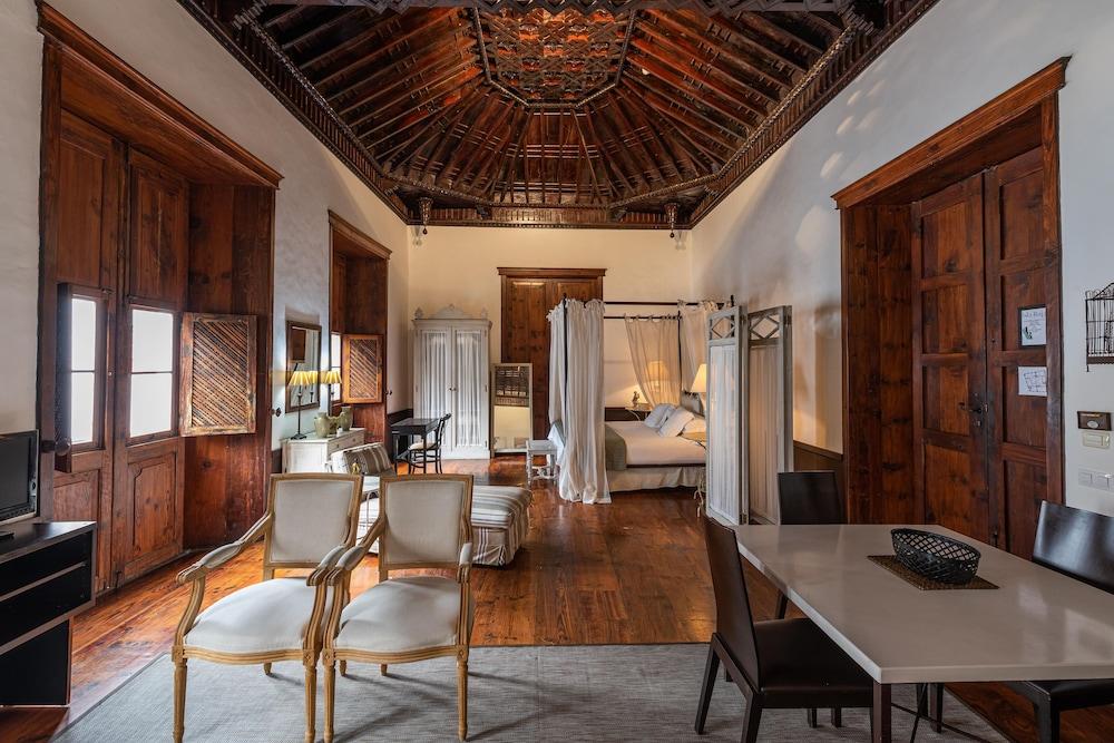 Isla Baja Suites ガラチコ エクステリア 写真